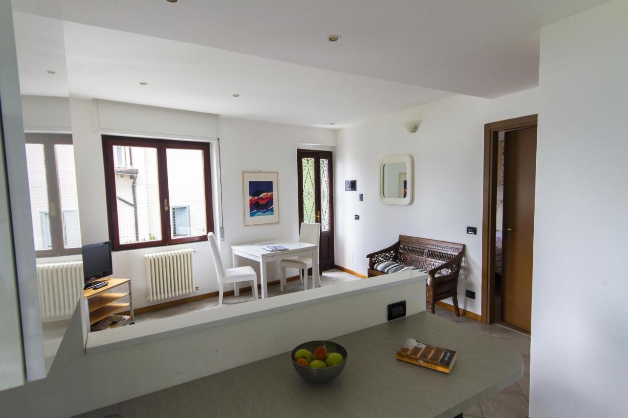 Apartment The Palm With Garden Sala Comacina Dış mekan fotoğraf